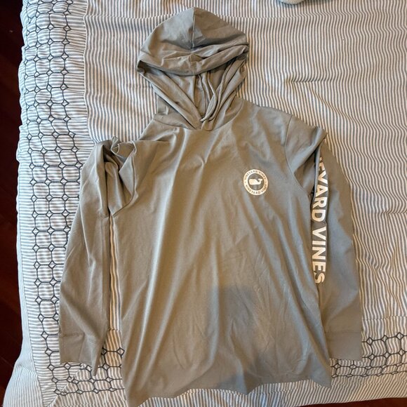 VINEYARD VINES PERFORMANCE THIN PULLOVER, SIZE X-SMALL - Picture 1 of 3